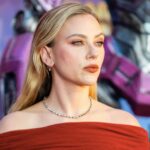 Scarlett Johansson: Το αξεσουάρ στα μαλλιά της είναι μεγάλη έκπληξη