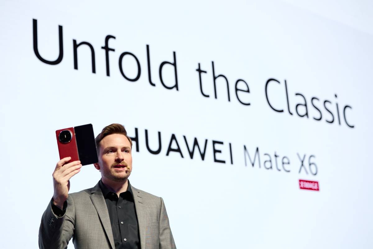 HUAWEI Mate X6